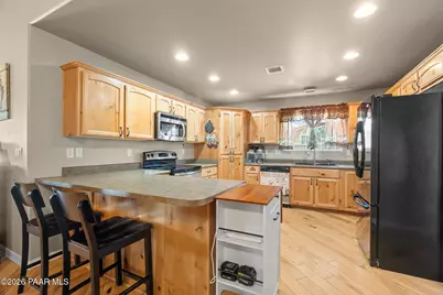 9321 E Manzanita Circle, Prescott Valley, AZ 86314 - Photo 7