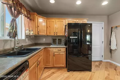 9321 E Manzanita Circle, Prescott Valley, AZ 86314 - Photo 9