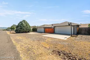 9321 E Manzanita Cir, Prescott Valley, AZ 86314 - Photo 33