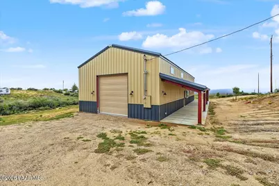 8285 W Abbey (Barndominium) Lane, Wilhoit, AZ 86332 - Photo 23