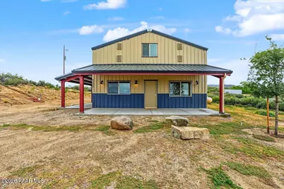 8285 W Abbey (Barndominium) Lane, Wilhoit, AZ 86332 - Photo 3