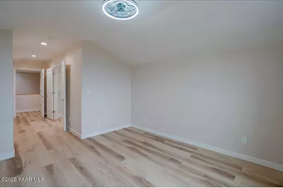 8285 W Abbey (Barndominium) Lane, Wilhoit, AZ 86332 - Photo 21