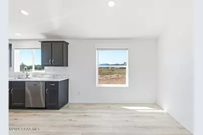 24416 N Big Springs Ranch Road, Paulden, AZ 86334 - Photo 9