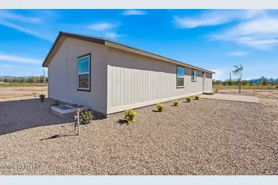 24416 N Big Springs Ranch Road, Paulden, AZ 86334 - Photo 19