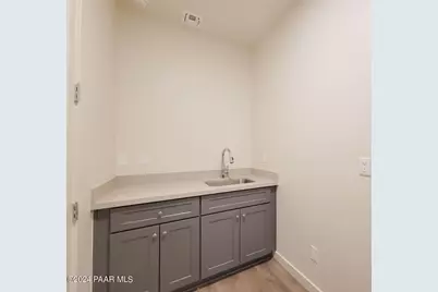 5762 E Richmond Road, Prescott Valley, AZ 86314 - Photo 15