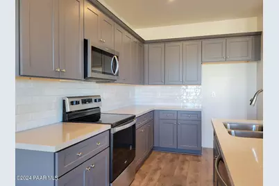 5762 E Richmond Road, Prescott Valley, AZ 86314 - Photo 7