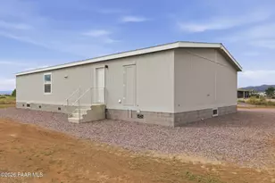 2673 W Silverado Trail, Paulden, AZ 86334 - Photo 15