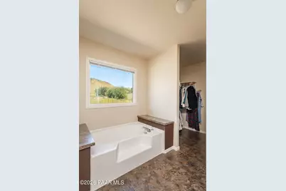 1347 N Chestnut Trail, Dewey-Humboldt, AZ 86327 - Photo 15