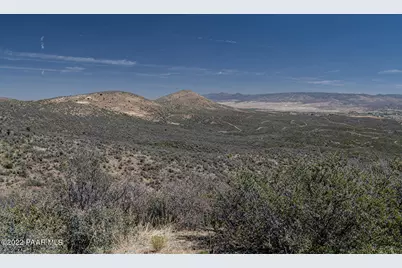 0J Bullhorn, Mayer, AZ 86333 - Photo 1