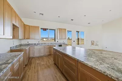6793 E Bourbon Way, Prescott Valley, AZ 86315 - Photo 11