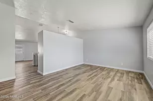 1956 W Chardonnay Dr, Tucson, AZ 85746 - Photo 7