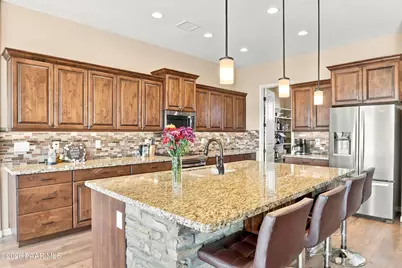 10433 N Spanish Oak Drive, Prescott Valley, AZ 86315 - Photo 9