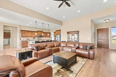 10433 N Spanish Oak Drive, Prescott Valley, AZ 86315 - Photo 5
