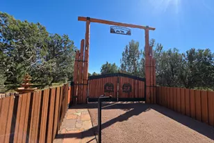 33425 W Cowboy Clint Way, Seligman, AZ 86337 - Photo 1