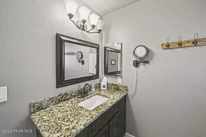 7300 E Conestoga Way, Prescott Valley, AZ 86314 - Photo 13