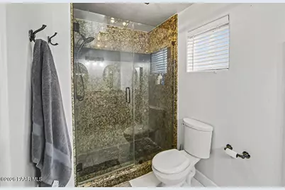 7300 E Conestoga Way, Prescott Valley, AZ 86314 - Photo 11