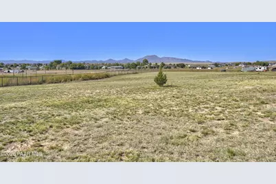 10300 N Antelope Meadows Drive, Prescott Valley, AZ 86315 - Photo 35