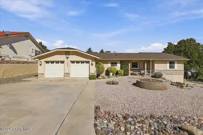 11068 E Western Sunset Drive, Dewey-Humboldt, AZ 86327 - Photo 1