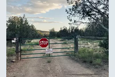 88Sw Stockmans Road, Ash Fork, AZ 86320 - Photo 1