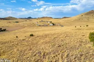 5695 E Americana Way, Chino Valley, AZ 86323 - Photo 1