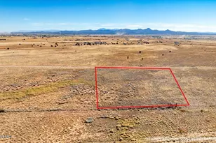 3252 W Limestone Dr, Paulden, AZ 86334 - Photo 1