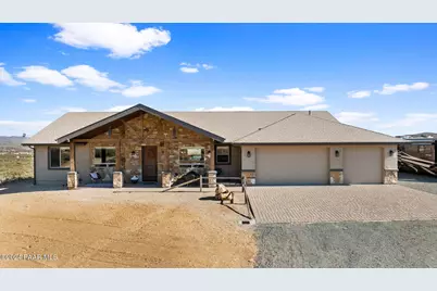 15885 Lone Fox Trail, Dewey-Humboldt, AZ 86327 - Photo 1