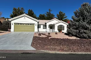 11080 Manzanita Trail, Dewey-Humboldt, AZ 86327 - Photo 1