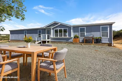 555 N Old Coach Trail, Dewey-Humboldt, AZ 86327 - Photo 1