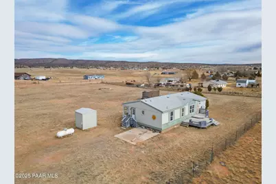 25465 N High Desert Road, Paulden, AZ 86334 - Photo 1