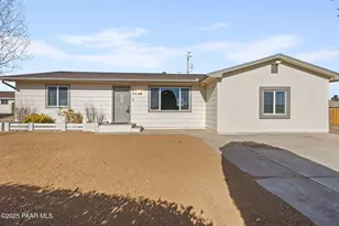 3248 N Frances Ct, Prescott Valley, AZ 86314 - Photo 1