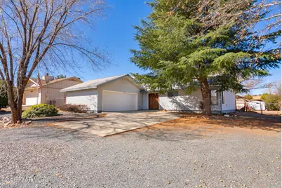 1210 N Buena Vista East, Dewey-Humboldt, AZ 86327 - Photo 1