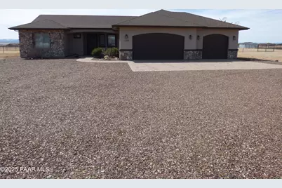 11350 N Retriever Lane, Prescott Valley, AZ 86315 - Photo 1