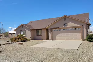 20558 E Mesa Verde Rd, Mayer, AZ 86333 - Photo 1