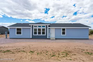 25200 N Enid Dr, Paulden, AZ 86334 - Photo 1