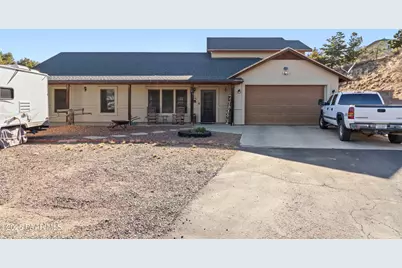 14790 E Eagle Drive, Dewey-Humboldt, AZ 86327 - Photo 1