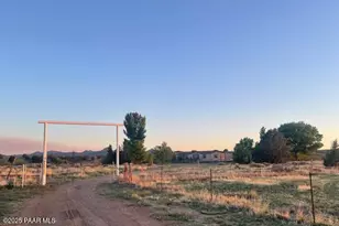 25510 N Linda Ln, Paulden, AZ 86334 - Photo 1