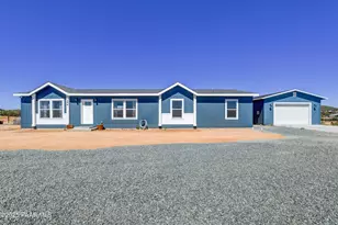 354 N Old Coach Trail, Dewey-Humboldt, AZ 86327 - Photo 1