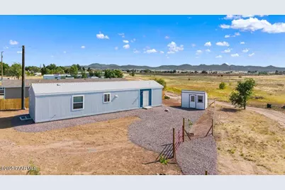 25280 N Lakeside Drive, Paulden, AZ 86334 - Photo 1