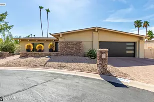 3002 E Golden Vista Ln, Phoenix, AZ 85028 - Photo 1