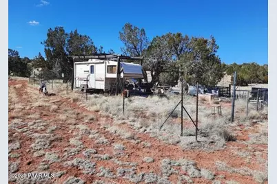 58301 N La Plancha Parkway, Seligman, AZ 86337 - Photo 1