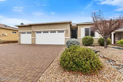 13021 E Gonzalez Street, Dewey-Humboldt, AZ 86327 - Photo 1