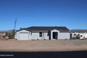 19880 E Stagecoach Trail, Mayer, AZ 86333 - Photo 1