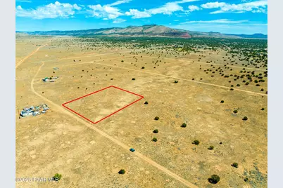 53257 N Arroyo Drive, Seligman, AZ 86337 - Photo 1