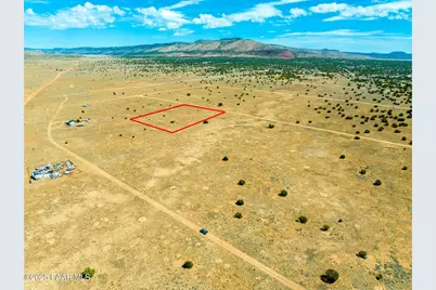 53356 N Saddlerock Drive, Seligman, AZ 86337 - Photo 1