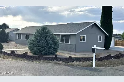 7960 E Buena Vista Drive, Prescott Valley, AZ 86314 - Photo 1