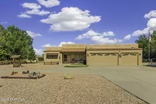 2023 Val Vista Dr, Chino Valley, AZ 86323 - Photo 1