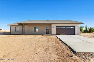 504 E Ocotillo Ln, Paulden, AZ 86334 - Photo 1