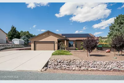 10784 E Oxbow Drive, Dewey-Humboldt, AZ 86327 - Photo 1