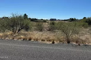 19859 E Prickly Pear Dr, Mayer, AZ 86333 - Photo 1