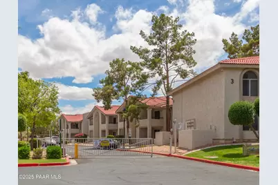 10610 S 48th Street #1063, Phoenix, AZ 85044 - Photo 1